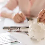 Risparmiare in casa cambiando abitudini: i consigli utili